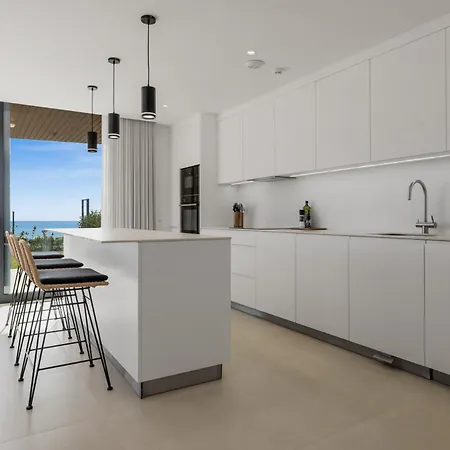 Vivi Homes - Sixsenses Pool, Golf, Patio & Sea View Apartment *